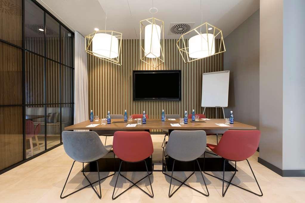 فندق Hampton By Hilton Krakow Airport Balice المرافق الصورة